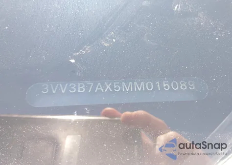 2021 Volkswagen Tiguan 2.0T Se/2.0T Se R-Line Black/2.0T Sel z USA, uszkodzony, nr VIN 3VV3B7AX5MM015089